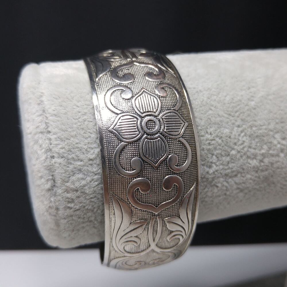 Vintage Asian Silver Tone Floral Engraved Boho Cuff Bracelet